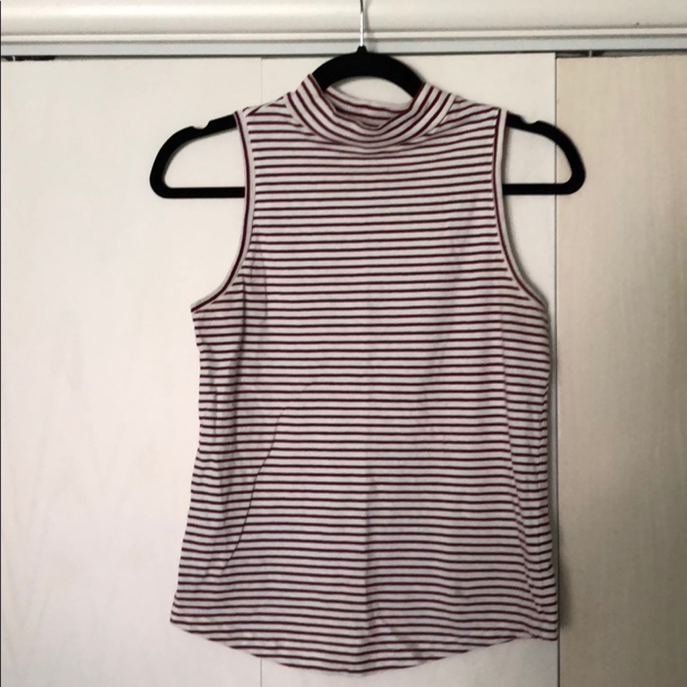 Universal Thread maroon and white mock neck tank